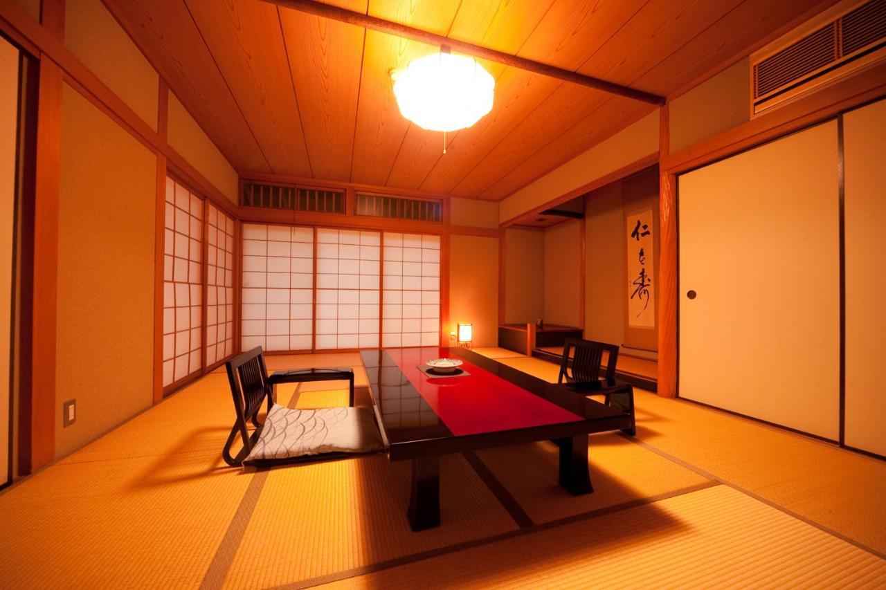 Ryotei Tanokura Yufu Exterior foto