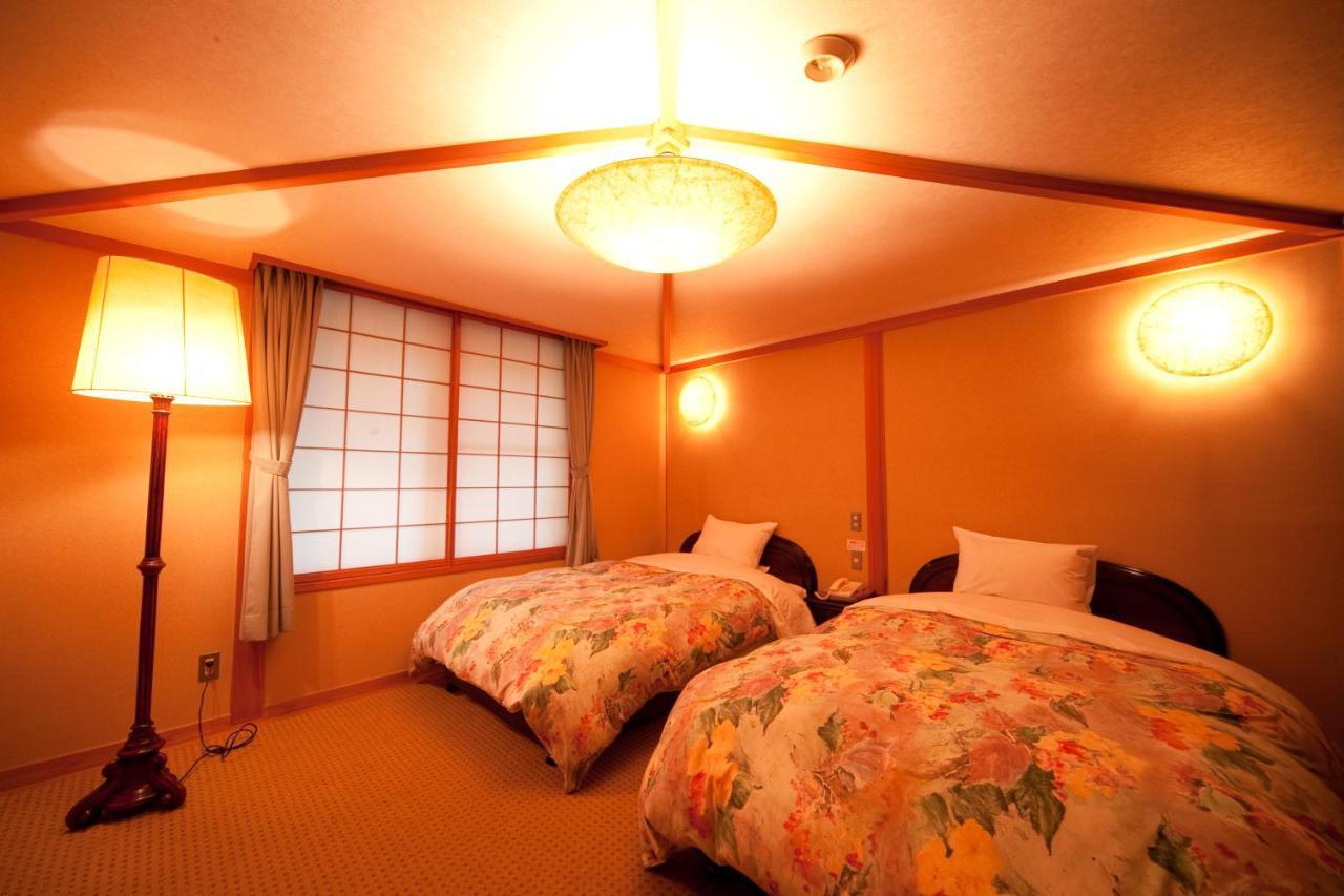Ryotei Tanokura Yufu Exterior foto
